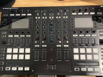 Predám Native Instruments Traktor Kontrol S8 - 6