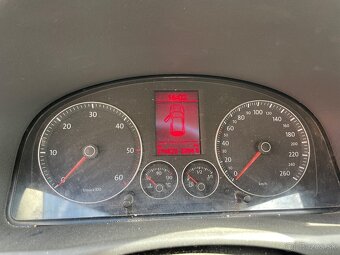 VW Touran 1.9 TDI - 6