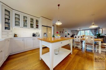 Nádherný rodinný dom v Malinove - 6