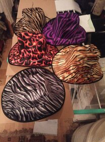 Zateplený kabát vesta opasok  čižmy - 6