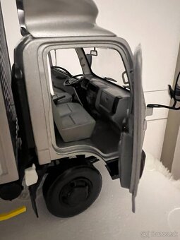 1:18 JMC N800 - Paudi - 6