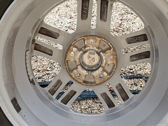 Hyundai Kona R16 - 6