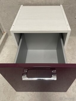 Fialová kúpelňová skrinka - 6