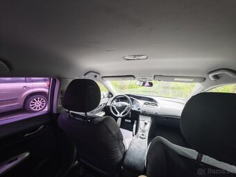 Predám Honda Civic 1.6i 5dverová s automatickou prevodovkou - 6
