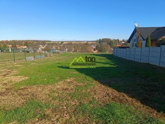 Pekný stavebný pozemok Veľké Bedzany - 6