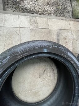225/45 R17 BARUM - 6