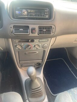 Toyota Corolla 2,0 diesel rok 1997 - 6