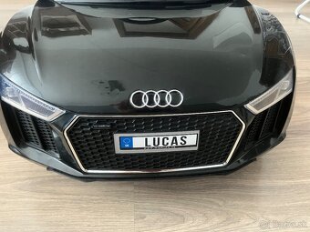 Detské elektricke autíčko audi R8 - 6