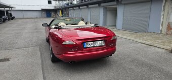 Jaguar XK8 V8 Convertible - 6