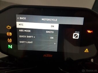KTM 890 Duke R 2021 - 6