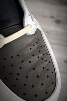 Jordan x Travis Scott “Reverse Mocha” 🤍🤎 - 6