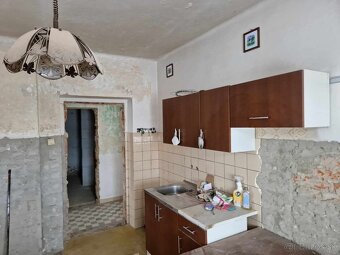 Na predaj rodinný dom v obci Chvojnice okres Prievidza. - 6