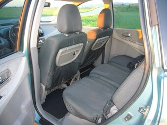 Nissan Almera Tino - 6