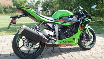 KAWASAKI NINJA ZX6R - 6