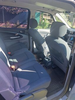 Ford Galaxy - 6