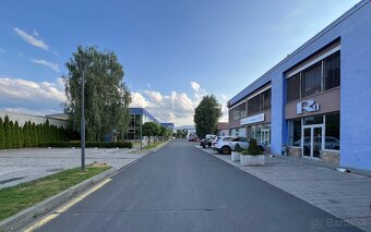 PRENÁJOM reprezentatívnych kancelárskych priestorov - 6