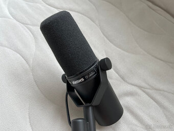 Shure SM7b + rameno Rode PSA1 - 6