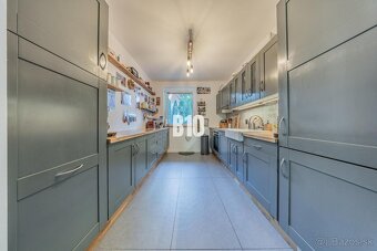 REZERVOVANÉ - PRIESTRANNÝ, MODERNÝ 4i rodinný dom v Dunajske - 6