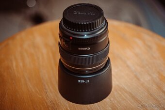 Canon EF 85mm f/1.8 USM - 6