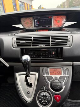 Citroen C8 - 6