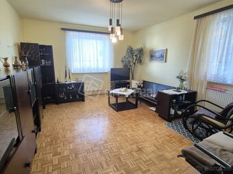 Priestranný 5-izbový RD, čiastočná rekonštrukcia Sl… - 6