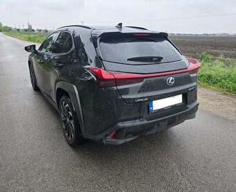 Lexus UX 250H 2.0 112kW Hybrid 2023 - 6