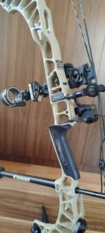 Kladkový luk Mathews Vertix . - 6