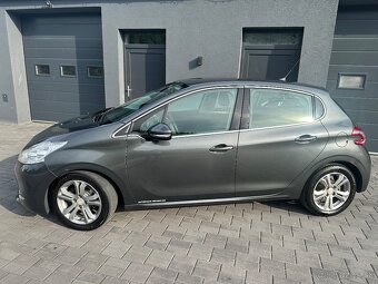 Peugeot 208 1.4 VTi Allure 70kW - 6