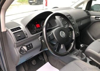 Volkswagen Touran 1.9 TDi nafta manuál 74 kw - 6