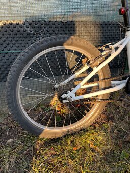 20-palcový BTWIN bicykel z Decathlonu - 6