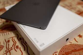 MacBook Pro i5 13,3 8GB RAM 128 GB - 6