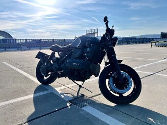 Predam unikátnu Cafe Racer BMW K100 - 6