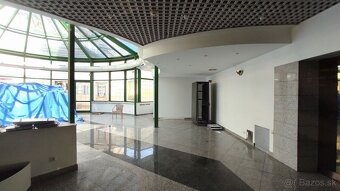 Kongresová sála, lobby, kuchyňa, jedáleň a príslušenstvo, ex - 6