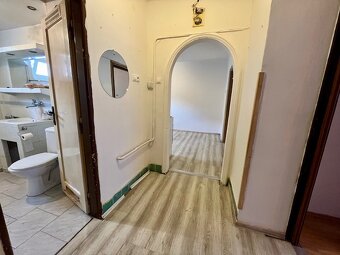 2-izb.byt Kalvária, balkón - 8.mája, vlastné kúrenie - 6