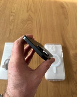 iPhone 16 Pro Max 256 gb Black Titanium CENA PLATI LEN DNES - 6