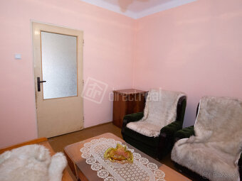 Predaj rodinného domu v centre Vlčian, pozemok 924 m2 - 6