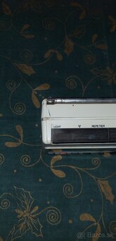 Staré rádio LCD RADIO-CLOCK na predaj - 6