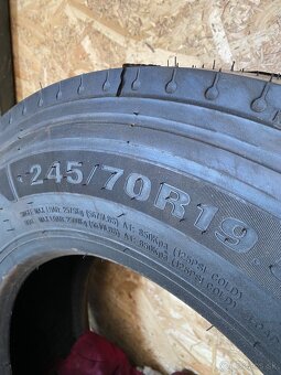 Predam 245/70 r19,5 uplne nové 2ks - 6