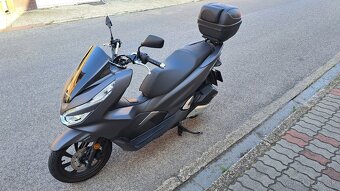 Predám Honda Pcx 125 vo výbornom stave - 6