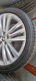 Predám orginal Skoda Superb 5x112 r19 elektrony 235/40letn - 6