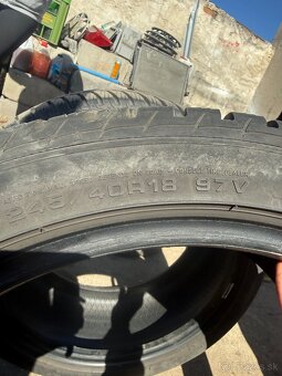Pneumatiky zimné r18 245/40 - 6