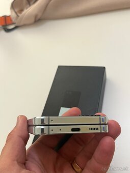 TOP STAV SAMSUNG Z FLIP 5 - 6