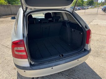 Škoda Octavia Combi 2,0TDi - 6