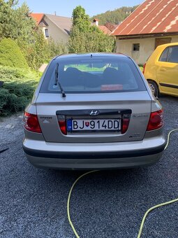 Hyundai elantra 1.6 - 6