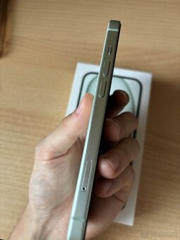 Predám IPHONE 15 - 6