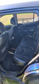 Toyota RAV4 2.2 DCAT 2006 130kW - 6
