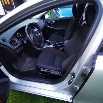 Volvo V40 - 6