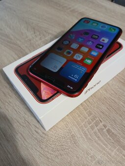 iPhone XR / 128GB Product Red Super stav - 6