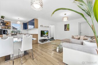 PREDAJ-Moderný 4-izbový bungalov s bazénom - RAJKA - 6