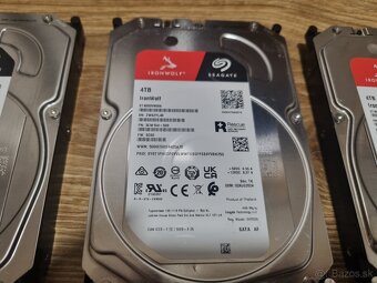 3x Seagate Ironwolf NAS 4TB 3.5" harddisk HDD - cena spolu - 6